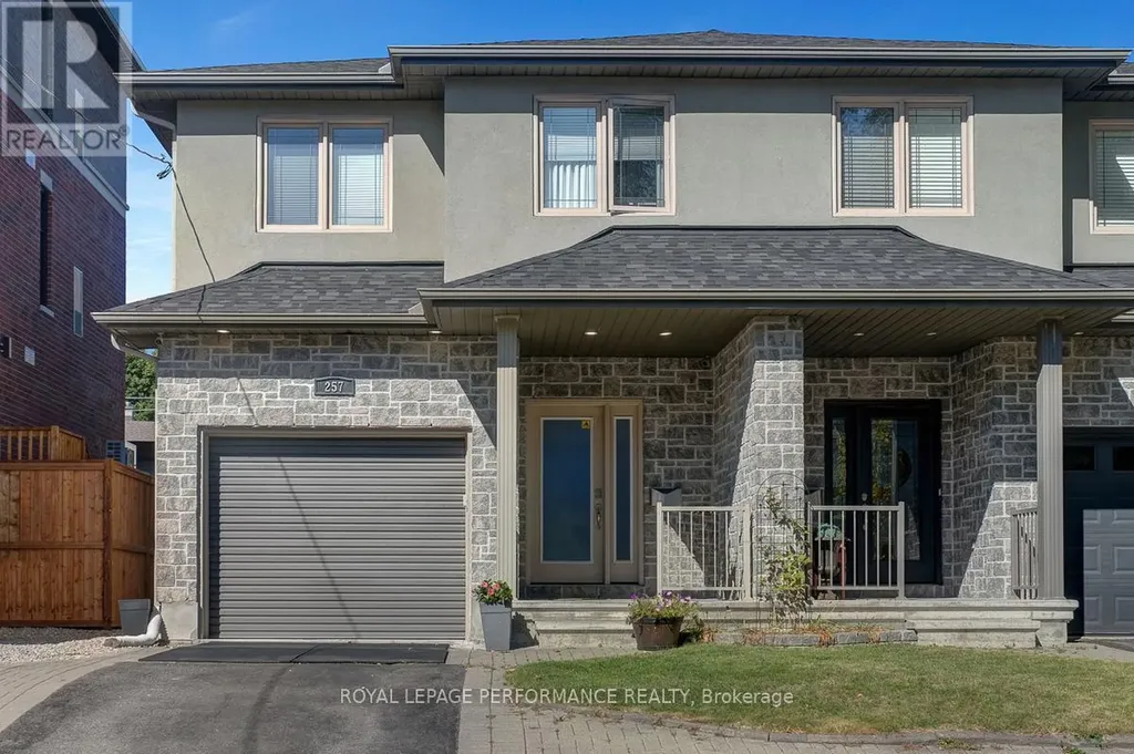 257 Currell Avenue Ottawa ON K1Z 7J5