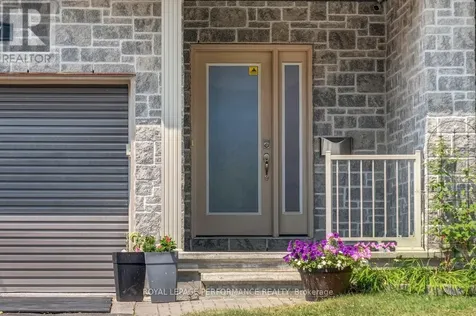 257 Currell Avenue Ottawa ON K1Z 7J5