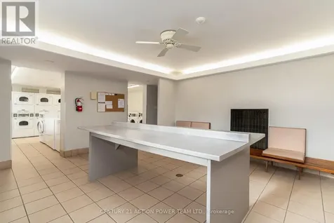 915 Elmsmere Road Ottawa ON K1J 8H8