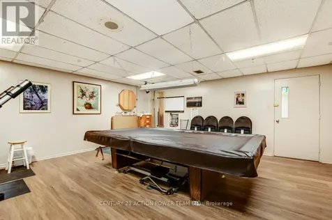 915 Elmsmere Road Ottawa ON K1J 8H8