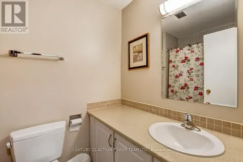 915 Elmsmere Road Ottawa ON K1J 8H8