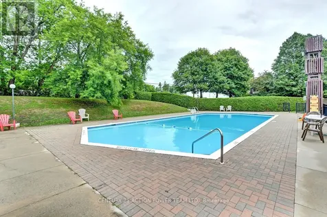 915 Elmsmere Road Ottawa ON K1J 8H8