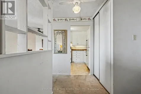 915 Elmsmere Road Ottawa ON K1J 8H8