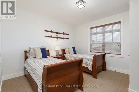 125 Fairway Court Blue Mountains ON L9Y 0P8