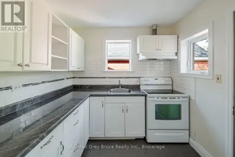 129 3rd A Street West Owen Sound ON N4K 3J6