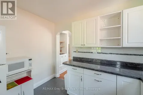 129 3rd A Street West Owen Sound ON N4K 3J6