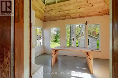 129 3rd A Street West Owen Sound ON N4K 3J6