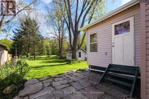 129 3rd A Street West Owen Sound ON N4K 3J6