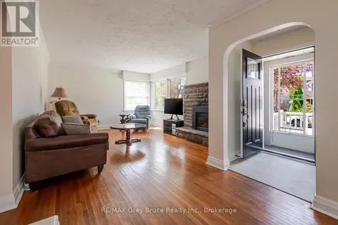 129 3rd A Street West Owen Sound ON N4K 3J6