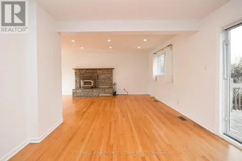2061 Balharrie Avenue Ottawa ON K1G 1G2