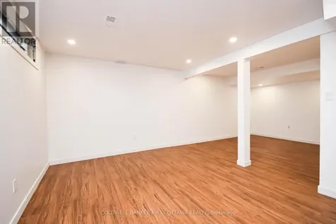 2061 Balharrie Avenue Ottawa ON K1G 1G2