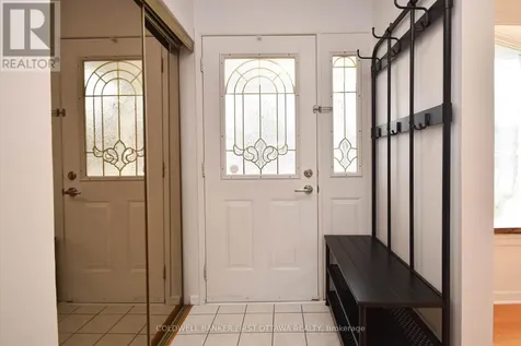 2061 Balharrie Avenue Ottawa ON K1G 1G2