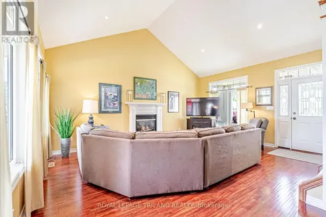 26 Augusta Crescent St. Thomas ON N5R 6J8