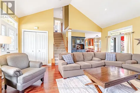 26 Augusta Crescent St. Thomas ON N5R 6J8