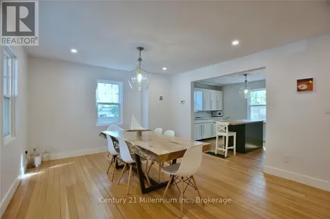 85 Glenwood Drive Wasaga Beach ON L9Z 2K5