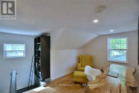 85 Glenwood Drive Wasaga Beach ON L9Z 2K5