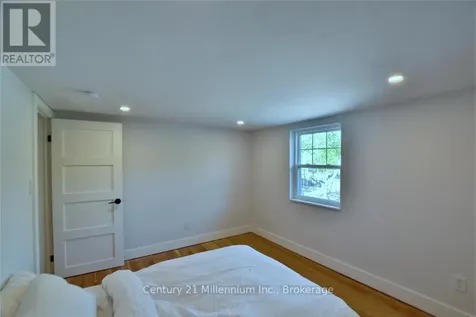 85 Glenwood Drive Wasaga Beach ON L9Z 2K5