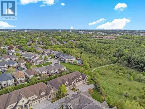 19 Simmonds Drive Guelph (victoria North) ON N1E 0H4