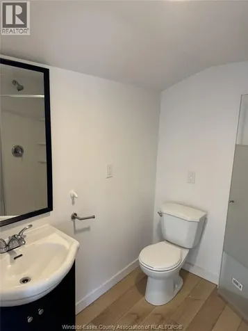 819 Frank Avenue Windsor ON N8S 3P4