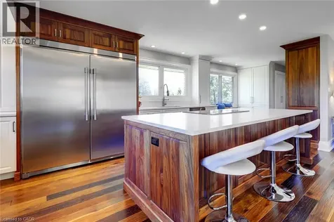 44 Fifty Road Stoney Creek ON L8J 2X6
