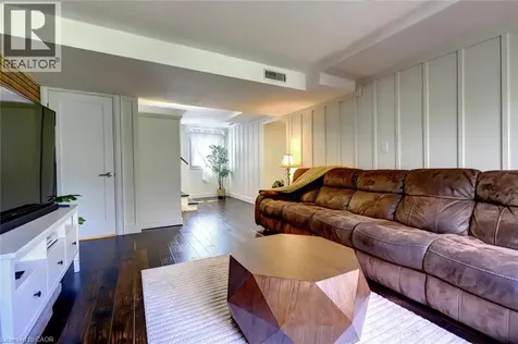 44 Fifty Road Stoney Creek ON L8J 2X6