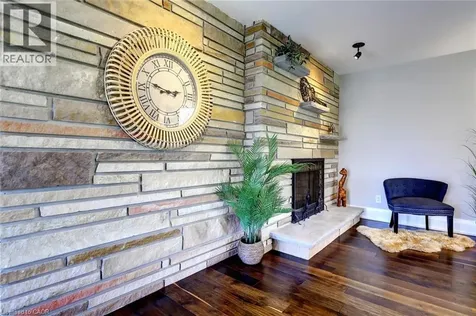 44 Fifty Road Stoney Creek ON L8J 2X6