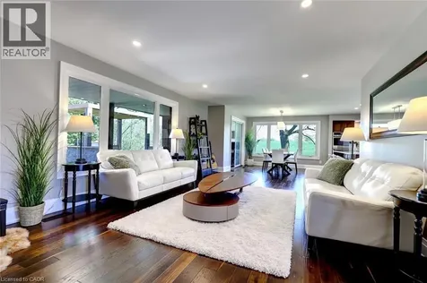 44 Fifty Road Stoney Creek ON L8J 2X6