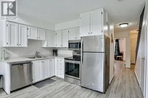 81 Laguna Parkway South Ramara ON L0K 1B0