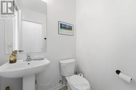 75 Puisaya Drive Richmond Hill ON L4E 1L2