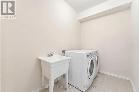 75 Puisaya Drive Richmond Hill ON L4E 1L2