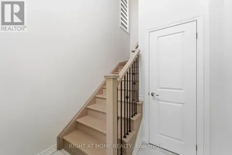 75 Puisaya Drive Richmond Hill ON L4E 1L2