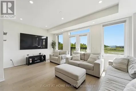 75 Puisaya Drive Richmond Hill ON L4E 1L2