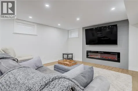 12 Nicosia Road Mount Hope ON L0R 1W0