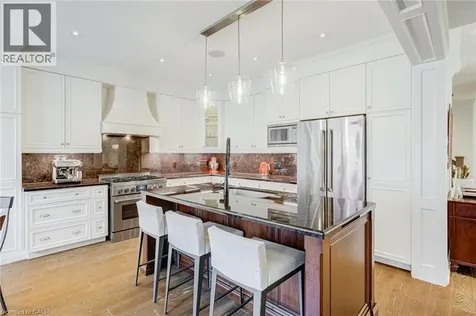 12 Nicosia Road Mount Hope ON L0R 1W0