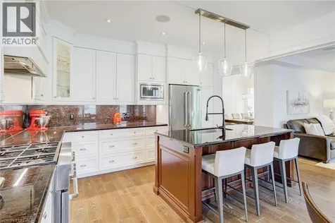 12 Nicosia Road Mount Hope ON L0R 1W0