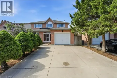 62 Dragoon Drive Hamilton ON L9B 2E4