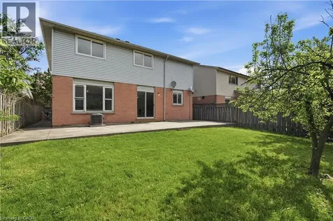 62 Dragoon Drive Hamilton ON L9B 2E4