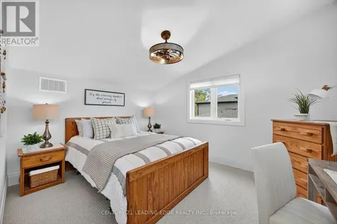 108 Goldie Court Blue Mountains ON N0H 1J0