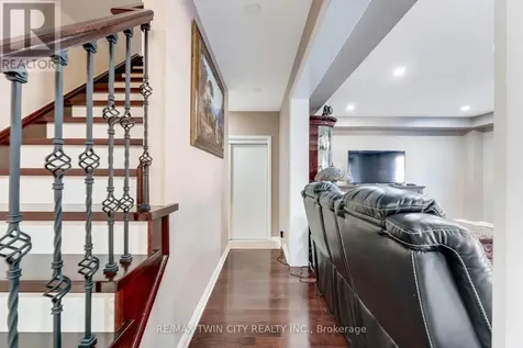 334 Apple Hill Crescent Kitchener ON N2R 0E5