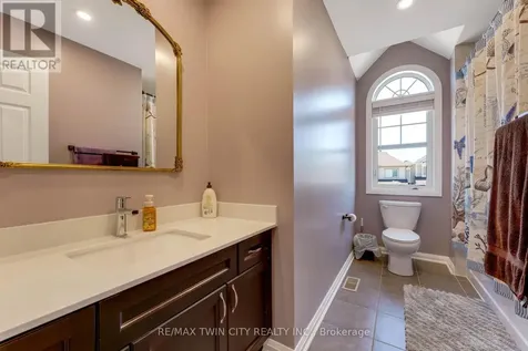 334 Apple Hill Crescent Kitchener ON N2R 0E5