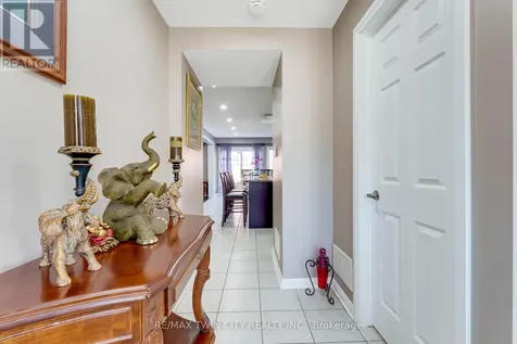 334 Apple Hill Crescent Kitchener ON N2R 0E5