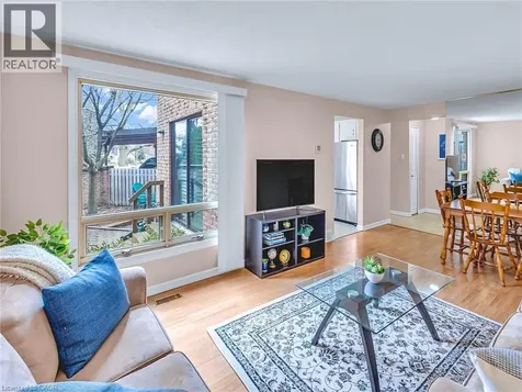 28 Underhill Crescent Kitchener ON N2A 2S8