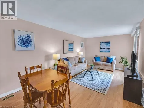 28 Underhill Crescent Kitchener ON N2A 2S8