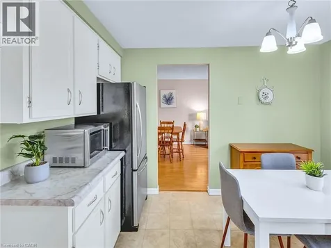 28 Underhill Crescent Kitchener ON N2A 2S8