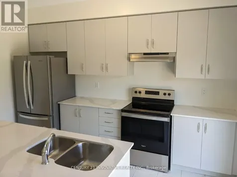 38 Lahey Crescent Penetanguishene ON L9M 0W1