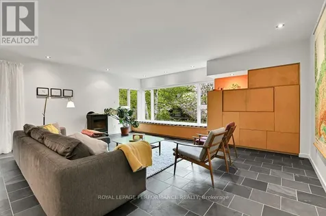 29 Mount Pleasant Avenue Ottawa ON K1S 0L7