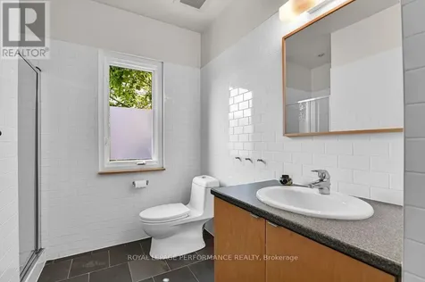 29 Mount Pleasant Avenue Ottawa ON K1S 0L7