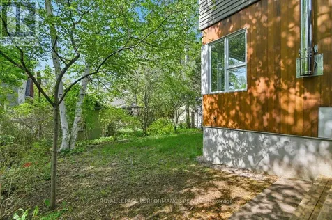 29 Mount Pleasant Avenue Ottawa ON K1S 0L7