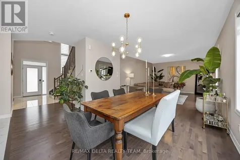 748 Vennecy Terrace Ottawa ON K1W 1H2