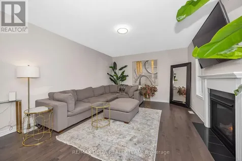 748 Vennecy Terrace Ottawa ON K1W 1H2